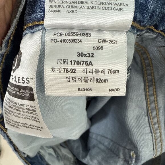 VTG Levis 559 Jeans Mens Size 30x30 Straight Leg Light Wash Red Tag - Picture 6 of 9